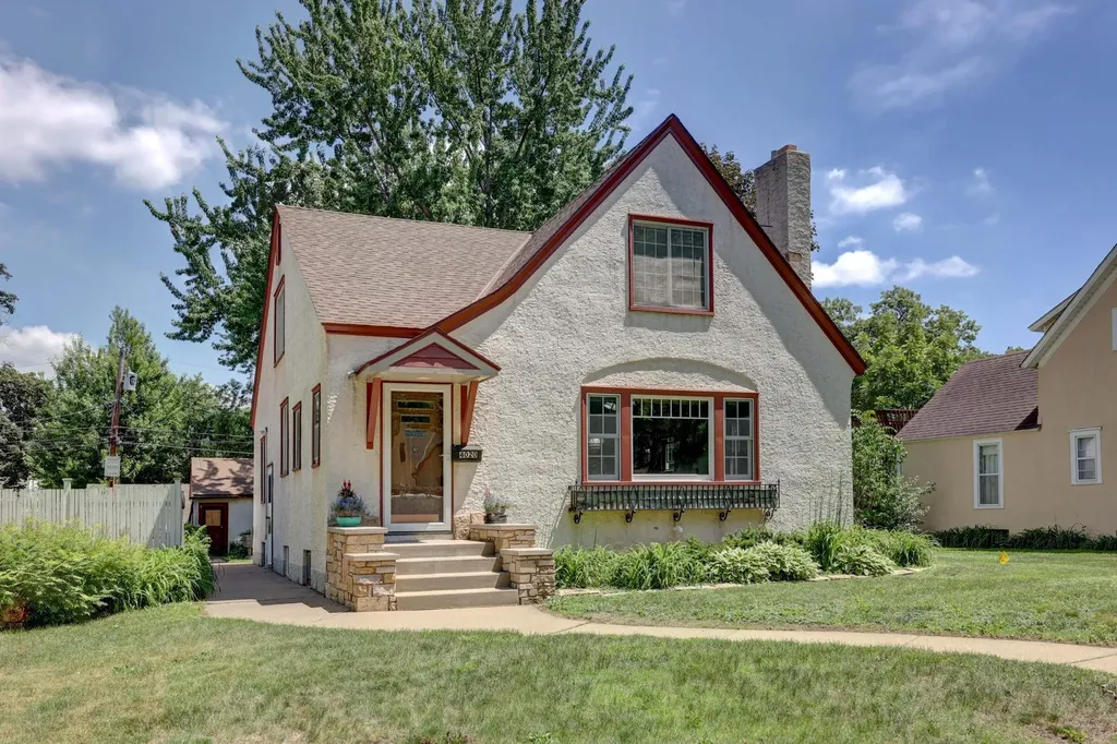 4020 Washburn Avenue N Minneapolis MN 55412