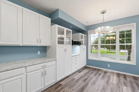 1680 Oakbrooke Court Eagan MN 55122