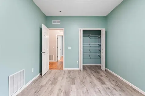 1680 Oakbrooke Court Eagan MN 55122