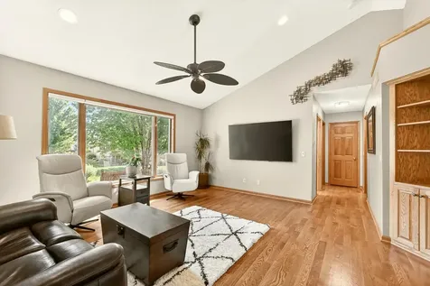 906 Bucknell Boulevard SE Stewartville MN 55976