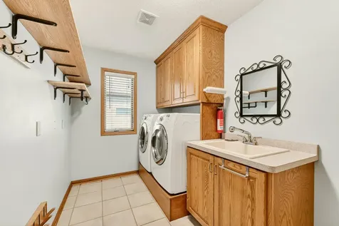 906 Bucknell Boulevard SE Stewartville MN 55976