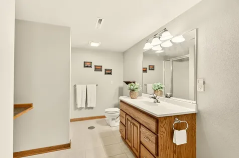 906 Bucknell Boulevard SE Stewartville MN 55976