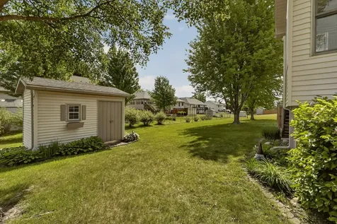 906 Bucknell Boulevard SE Stewartville MN 55976