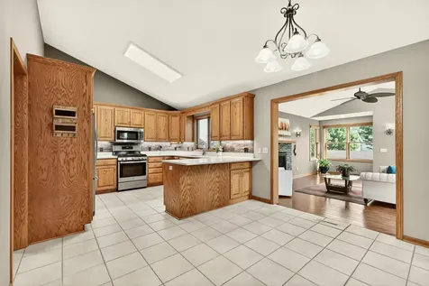 906 Bucknell Boulevard SE Stewartville MN 55976