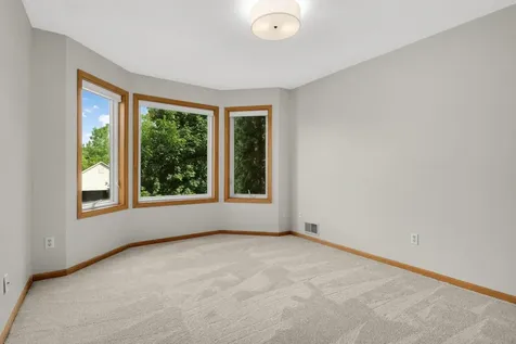 705 Granite Drive Eagan MN 55123