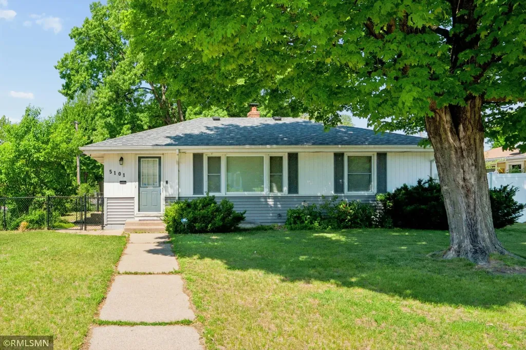5101 Sheridan Avenue N Minneapolis MN 55430