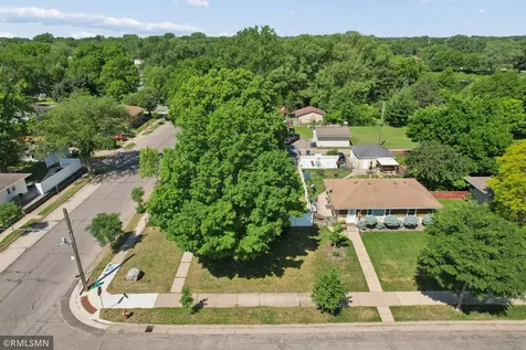 5101 Sheridan Avenue N Minneapolis MN 55430