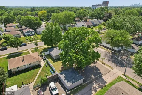 5101 Sheridan Avenue N Minneapolis MN 55430