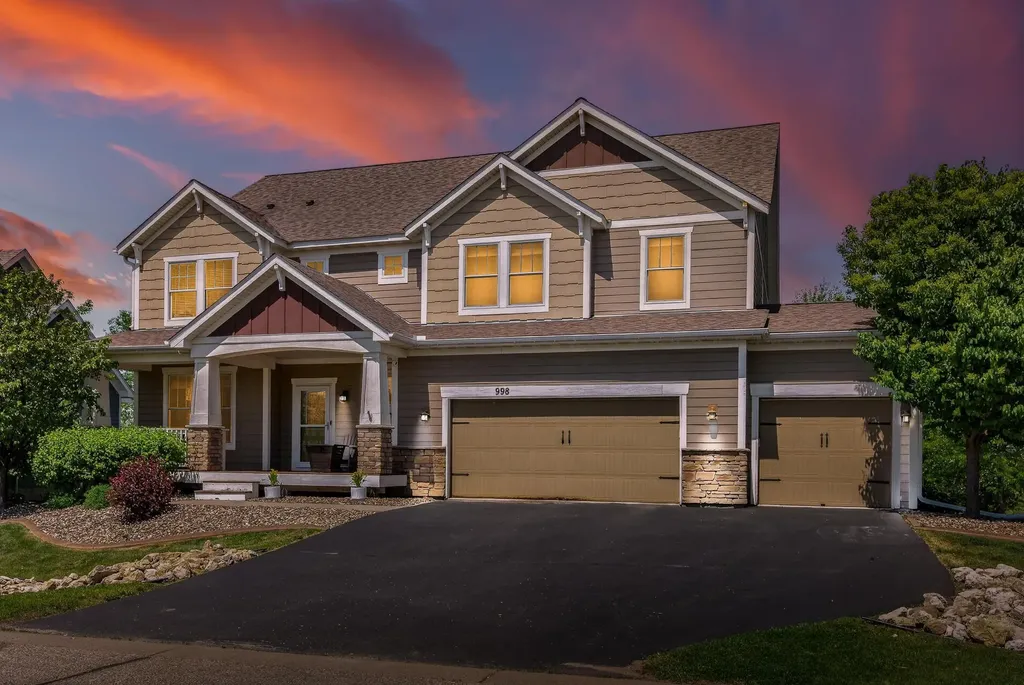 998 Inspiration Parkway N Bayport MN 55003