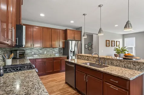 998 Inspiration Parkway N Bayport MN 55003