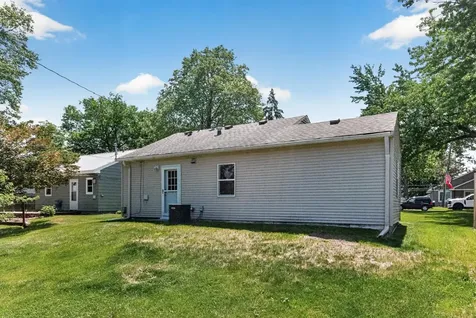 419 7th Avenue W Shakopee MN 55379