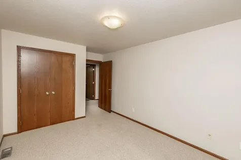 4688 44th Avenue S Fargo ND 58104