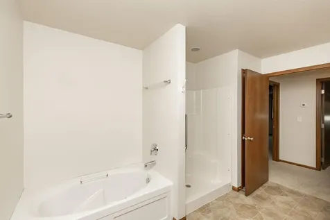 4688 44th Avenue S Fargo ND 58104