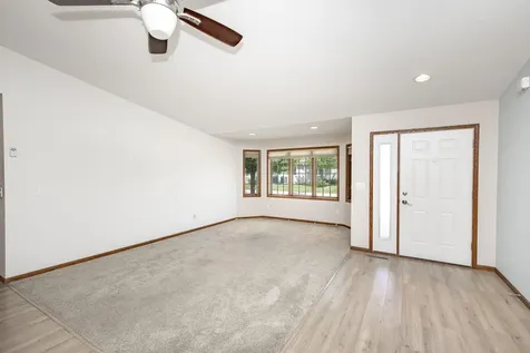 4688 44th Avenue S Fargo ND 58104