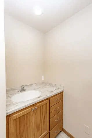 4688 44th Avenue S Fargo ND 58104