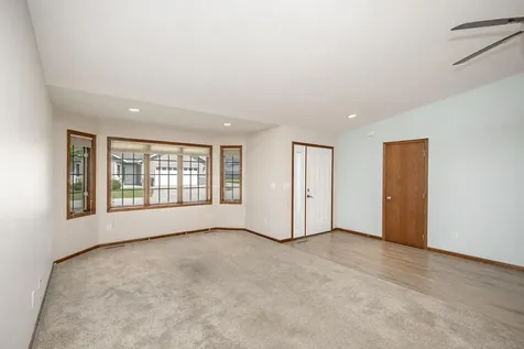 4688 44th Avenue S Fargo ND 58104