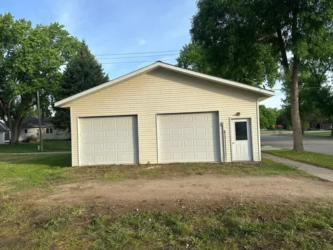 314 Poplar Avenue N Canby MN 56220