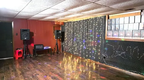 8009 Edgewood Avenue N Brooklyn Park MN 55445
