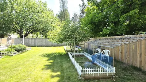8009 Edgewood Avenue N Brooklyn Park MN 55445