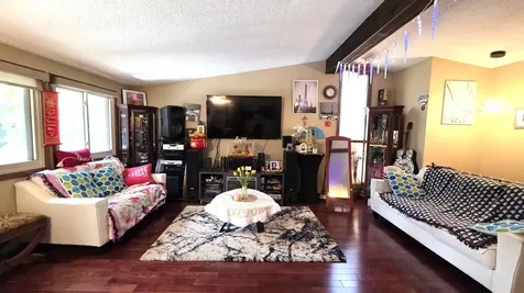 8009 Edgewood Avenue N Brooklyn Park MN 55445