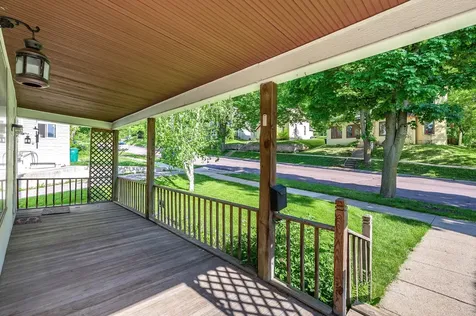 318 E Pleasant Street Mankato MN 56001