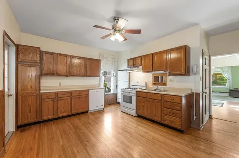 318 E Pleasant Street Mankato MN 56001