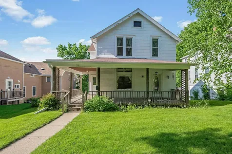 318 E Pleasant Street Mankato MN 56001
