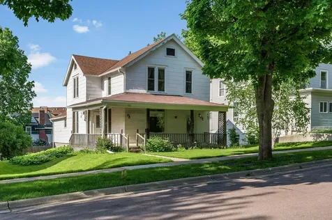 318 E Pleasant Street Mankato MN 56001