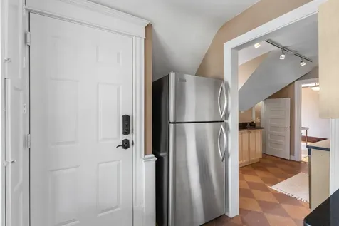 2421 Girard Avenue S Minneapolis MN 55405