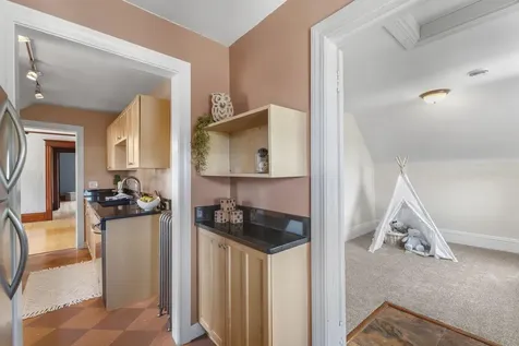 2421 Girard Avenue S Minneapolis MN 55405