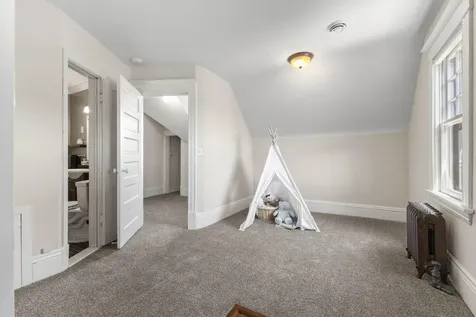 2421 Girard Avenue S Minneapolis MN 55405