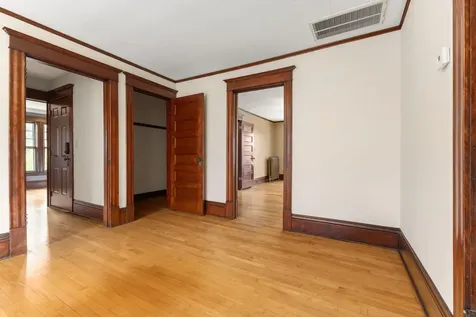 2421 Girard Avenue S Minneapolis MN 55405