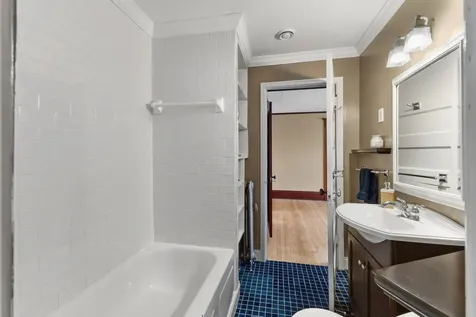 2421 Girard Avenue S Minneapolis MN 55405