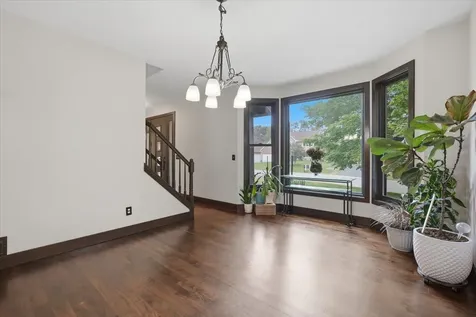 10057 Raleigh Court Woodbury MN 55129