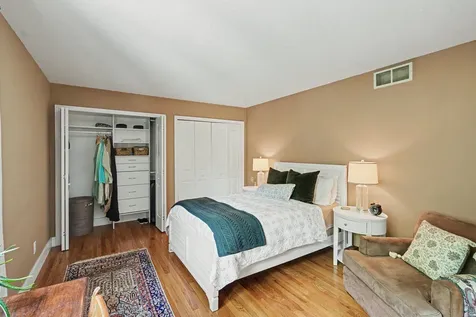 921 Dartmouth Avenue SE Minneapolis MN 55414