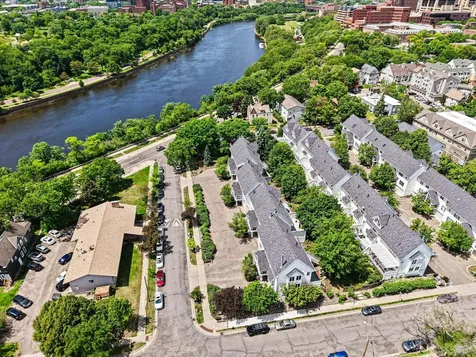 921 Dartmouth Avenue SE Minneapolis MN 55414