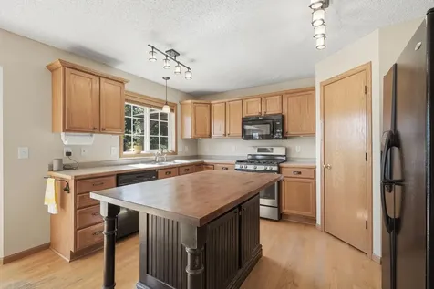 2208 Saddlebrook Road Buffalo MN 55313
