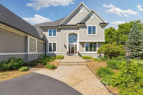 23 Scotch Pine Circle North Oaks MN 55127