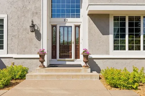 23 Scotch Pine Circle North Oaks MN 55127