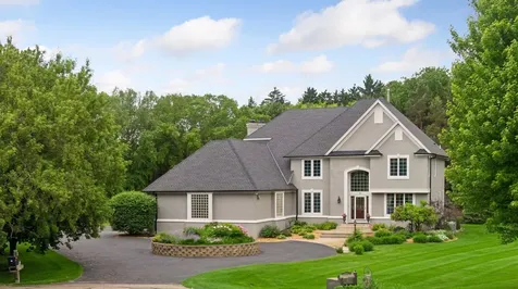 23 Scotch Pine Circle North Oaks MN 55127