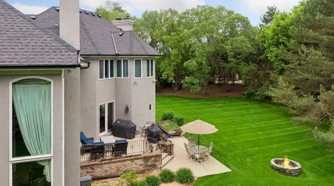 23 Scotch Pine Circle North Oaks MN 55127