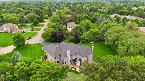 23 Scotch Pine Circle North Oaks MN 55127