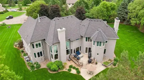23 Scotch Pine Circle North Oaks MN 55127