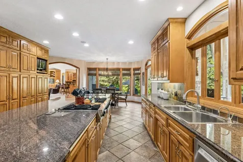 23 Scotch Pine Circle North Oaks MN 55127