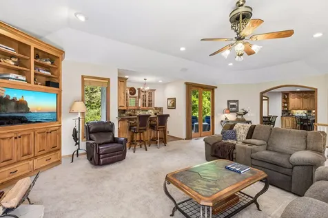 23 Scotch Pine Circle North Oaks MN 55127