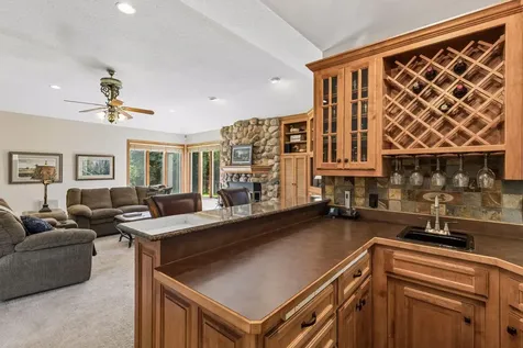 23 Scotch Pine Circle North Oaks MN 55127