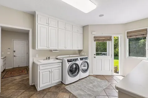23 Scotch Pine Circle North Oaks MN 55127