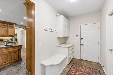 23 Scotch Pine Circle North Oaks MN 55127