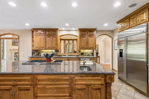 23 Scotch Pine Circle North Oaks MN 55127