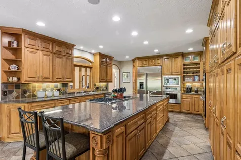 23 Scotch Pine Circle North Oaks MN 55127